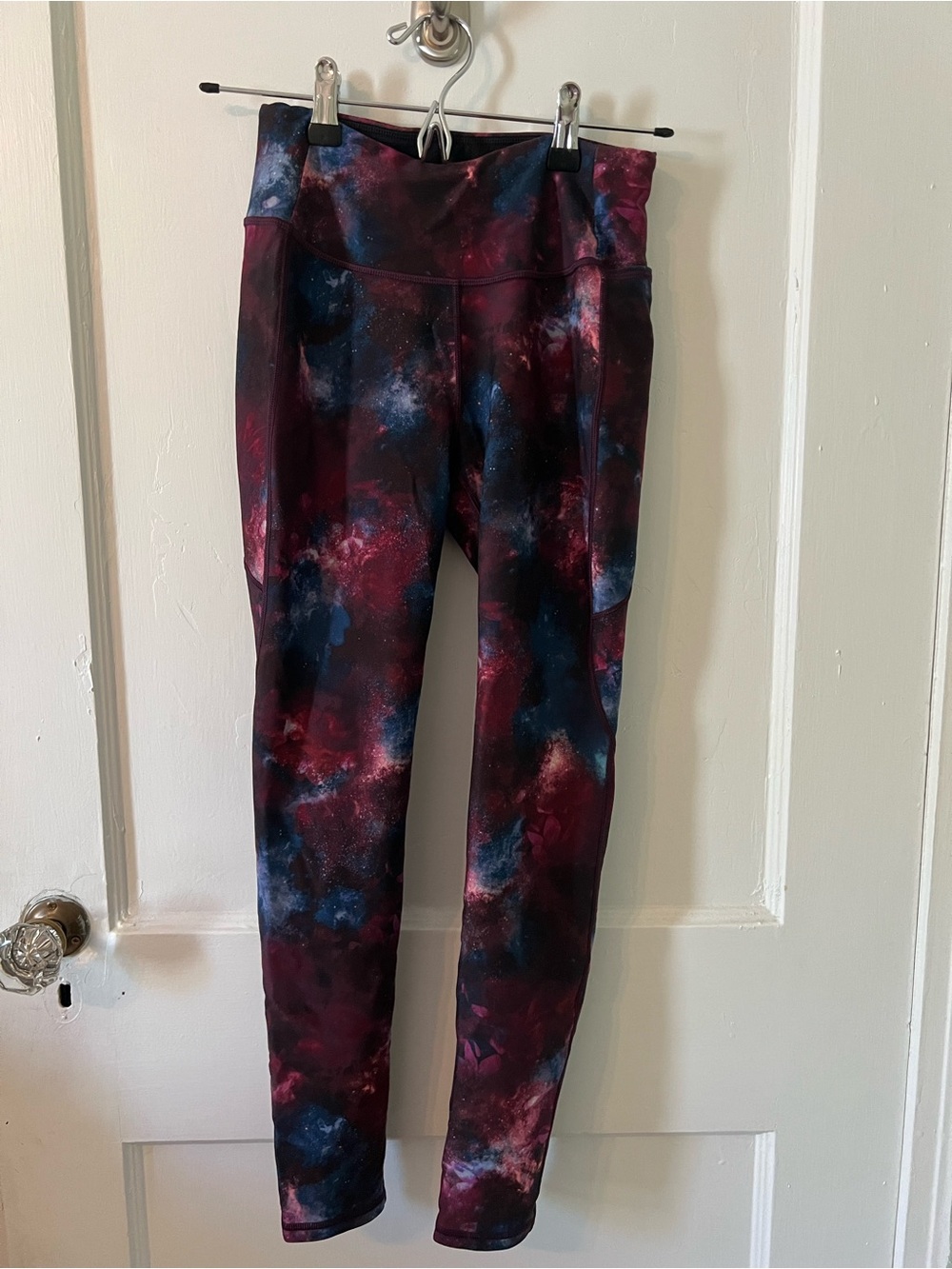 Galaxy Print High-Waist Leggings - Burgundy & Navy